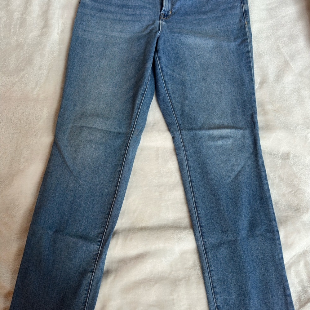 Old Navy Women's Slim Straight Leg Blue Jeans